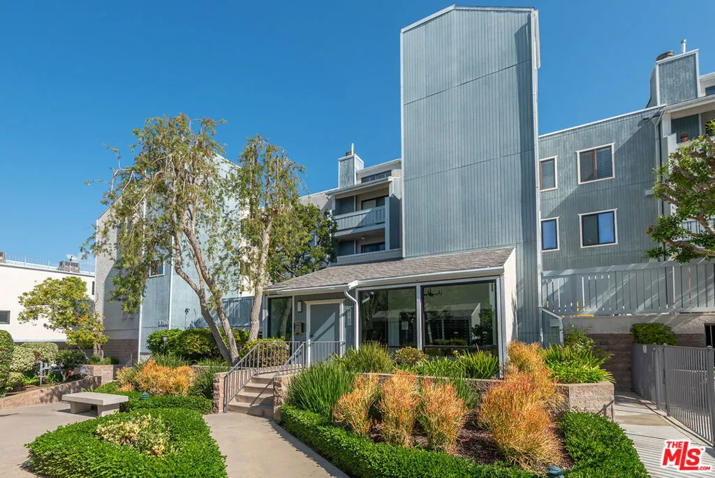 8160 Manitoba Street 208, Playa Del Rey, California 90293 home-pic-36